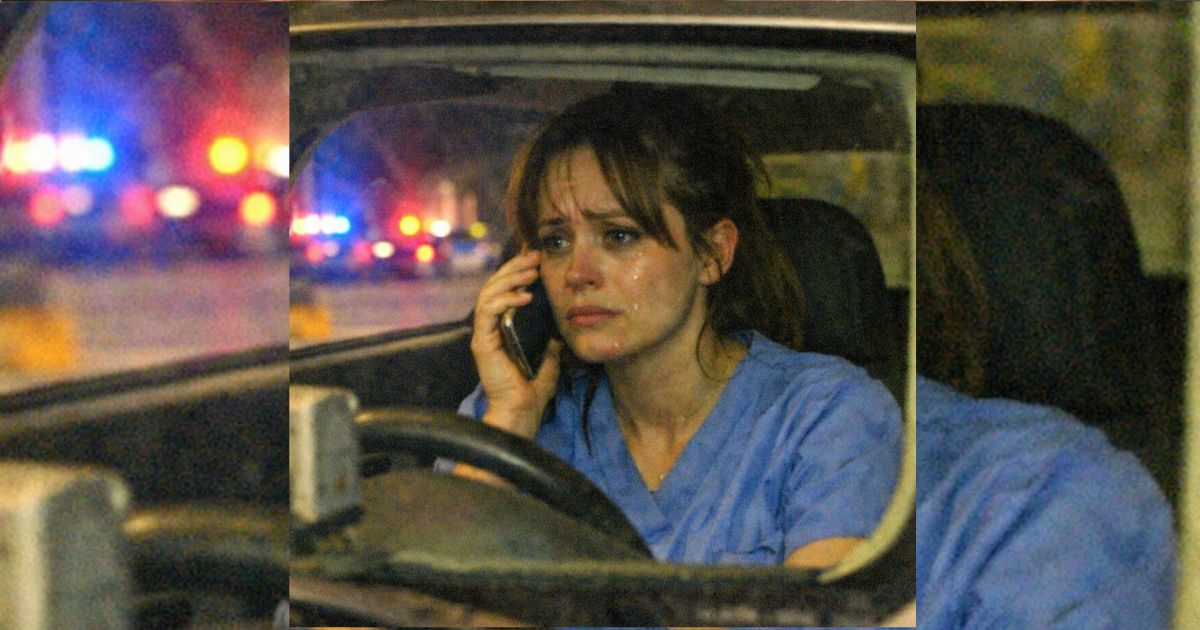 Mi padre me llamó a medianoche y me prohibió volver a casa, diez minutos después entendí por qué