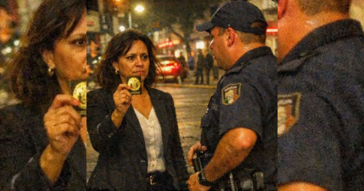 La noche en que una mujer fue detenida sin motivo y una placa cambió el silencio de la calle